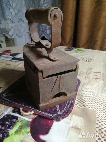 Утюг старый