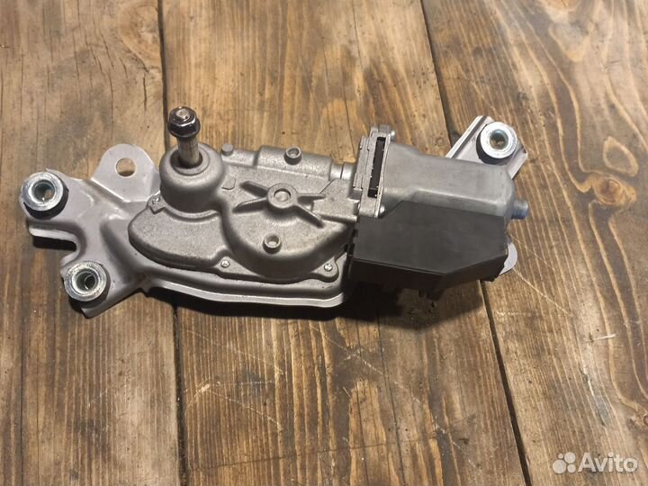 Моторчик стеклоочистителя заднего стекла