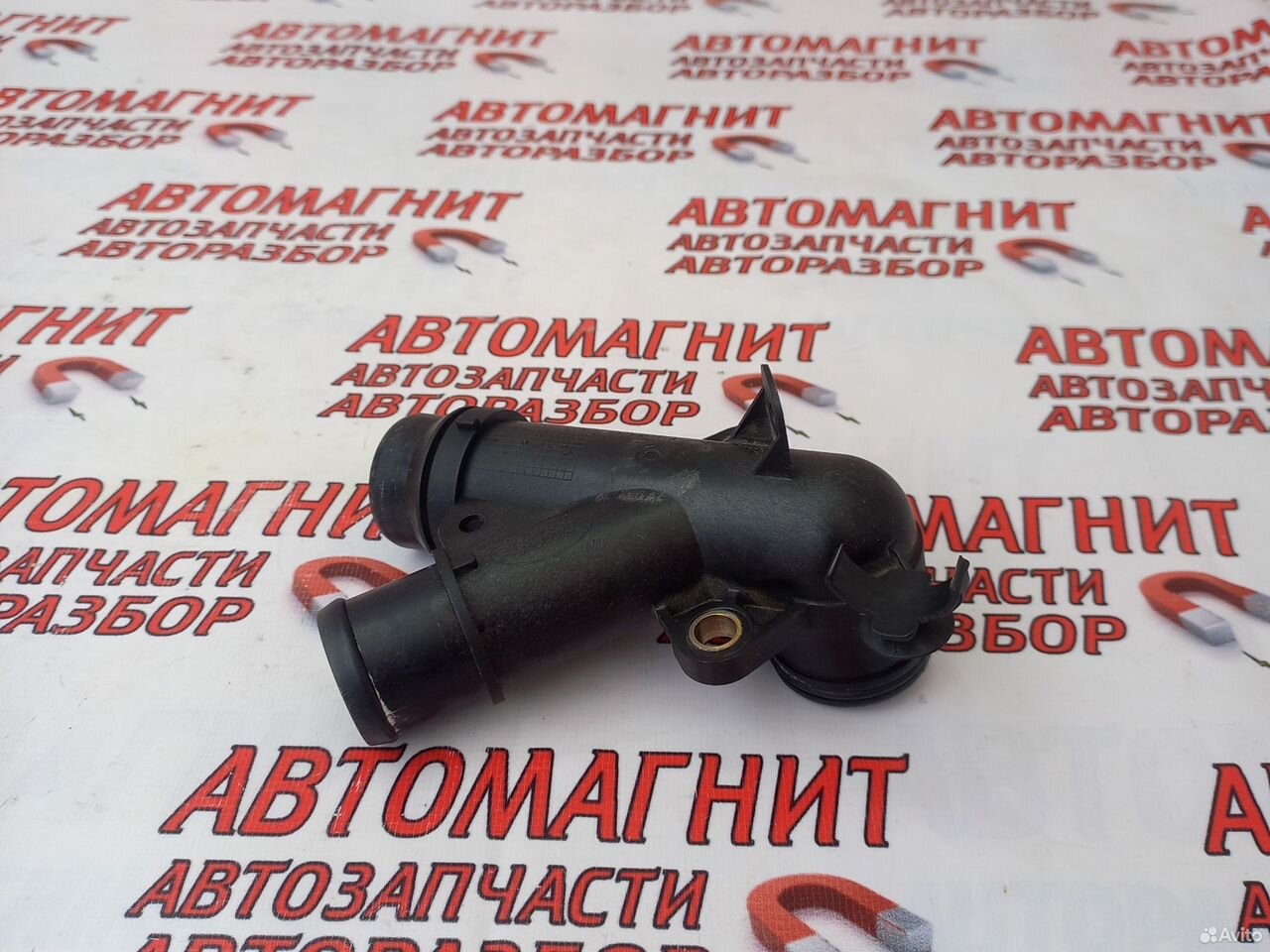 Фланец системы охлаждения Jaguar F-pace