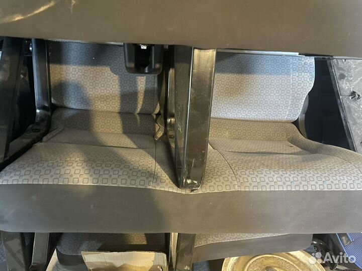 Сиденье toyota hiace h200