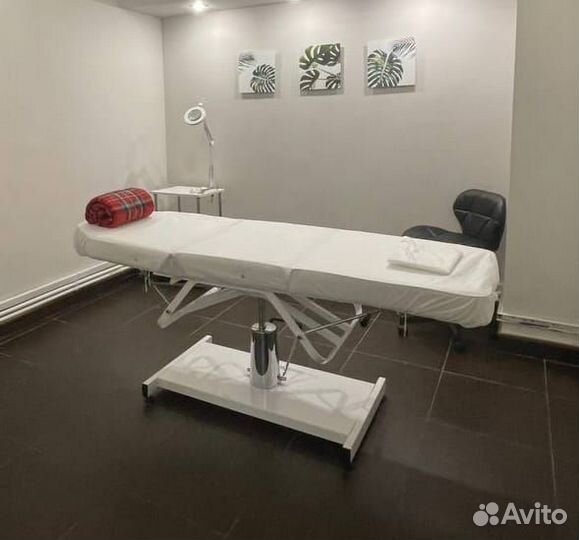 Косметологическая кушетка на гидравлике