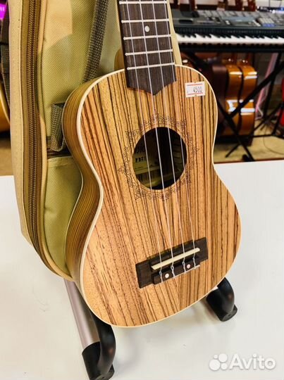 Укулеле Новая +Чехол