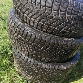 Pirelli Ice Zero 215/65 R17