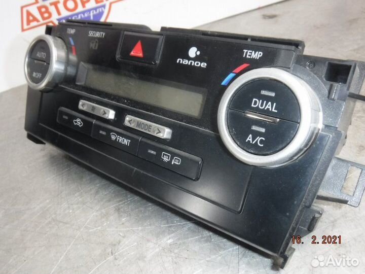 Блок управления отопителем Toyota Camry 50 2AR