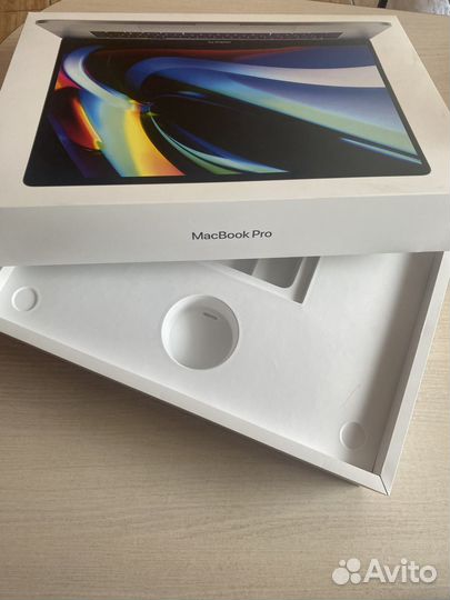 Apple MacBooK Pro 16 mvvj2ru/A