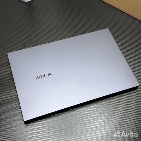 Мощный Honor magicbook 14