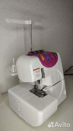 Оверлок janome793D