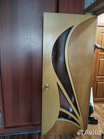 Продам межкомнатные двери 3 штуки в комплекте