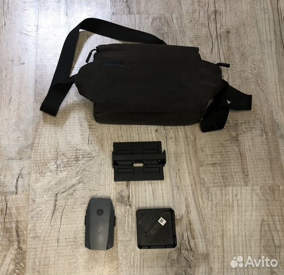 Аккумулятор и аксессуары на квадрокоптер DJI