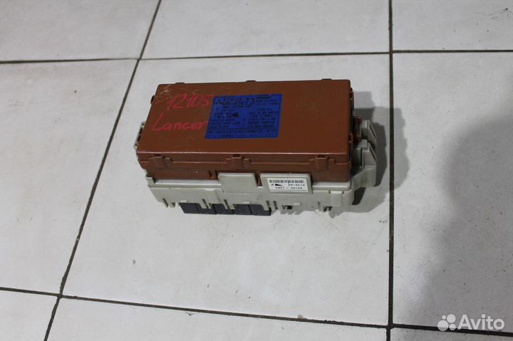 Блок предохранителей Mitsubishi Lancer 9