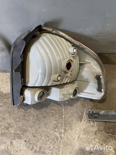 Задняя левая фара hyundai santa fe 1