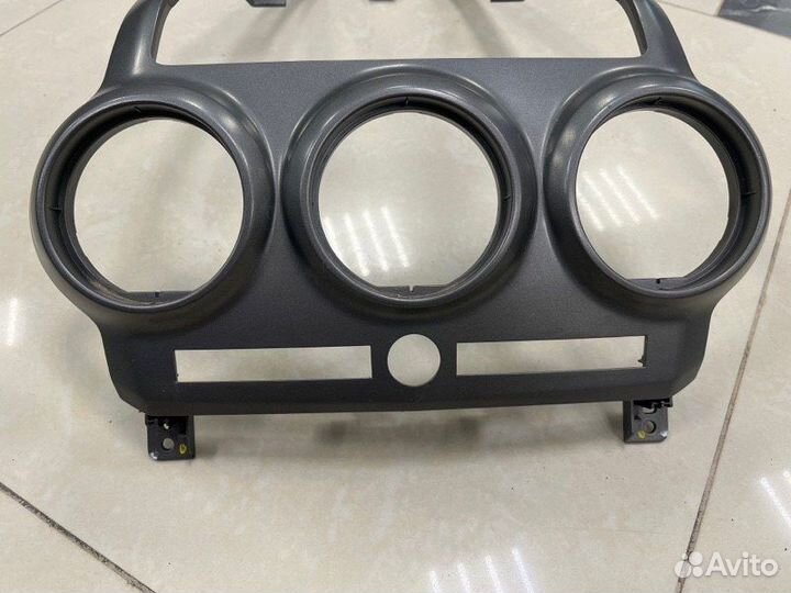 Рамка магнитолы Opel Antara C105 10hmch / Z32SE