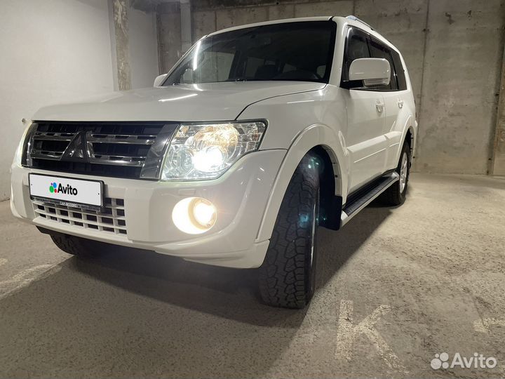 Mitsubishi Pajero 3.0 AT, 2011, 110 300 км