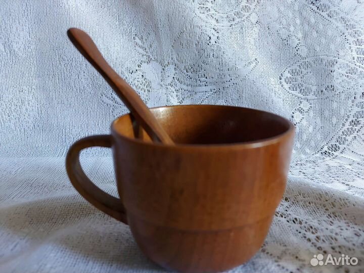 Деревянная кружечка и ложечка