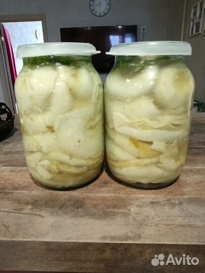 Грузди в банке
