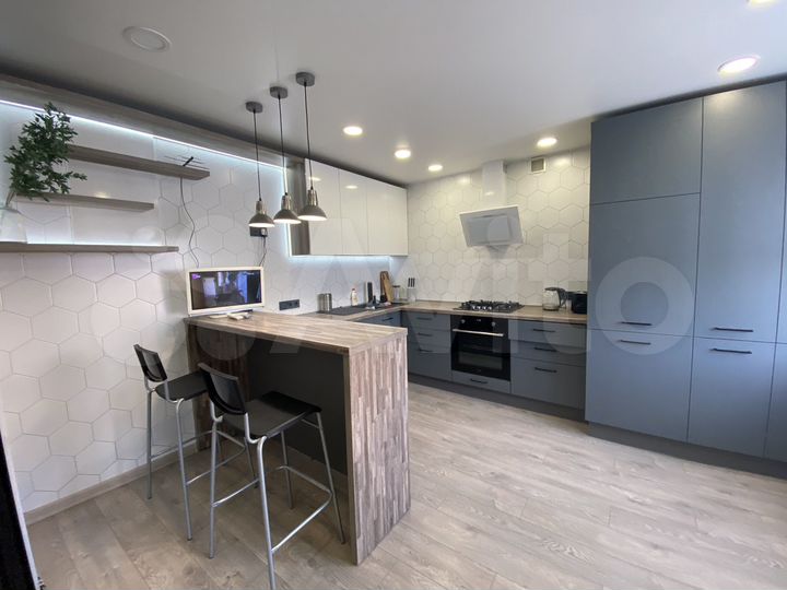 2-к. квартира, 64 м², 4/5 эт.