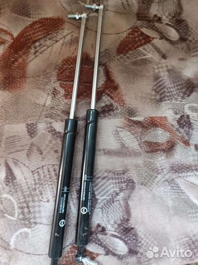 Упор багажника