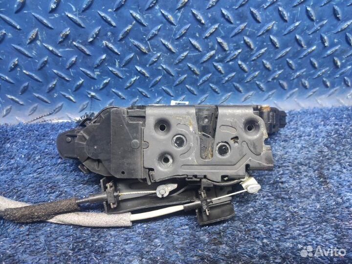 Замок двери передний левый Volvo Xc60