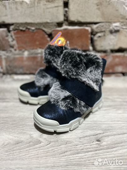 29о-19см.Новые зимние ботинки Сказка
