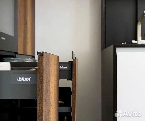 Кухонный гарнитур угловой в потолок