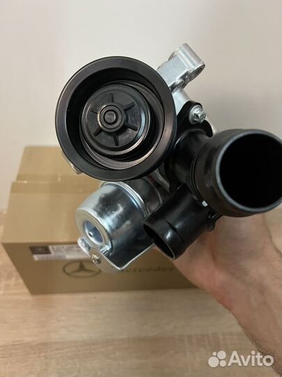 A2742000800 Помпа водянаяmercedes-benz M274