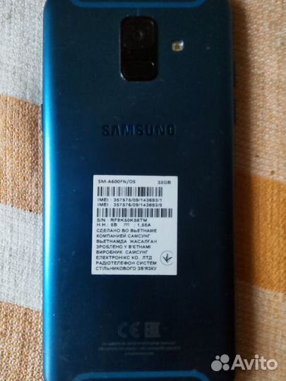 Samsung Galaxy A6, 4/32 ГБ