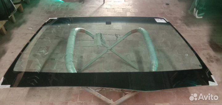 Стекло лобовое переднее Toyota Aristo JZS160