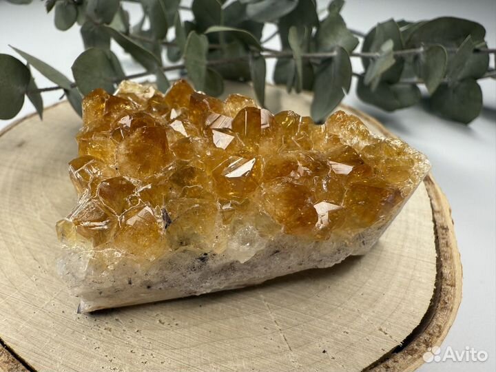 Друза цитрина