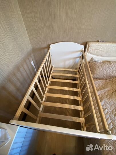 Кроватка для новорожденных