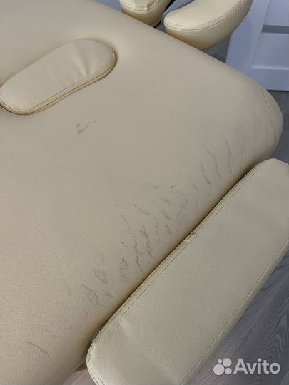 Массажный стол