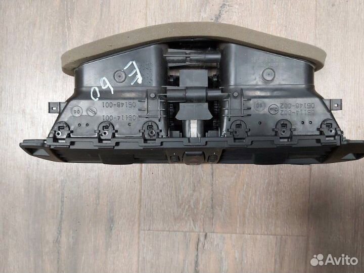 Дефлектор воздушный Bmw 525I E60 N52B25AF 2006