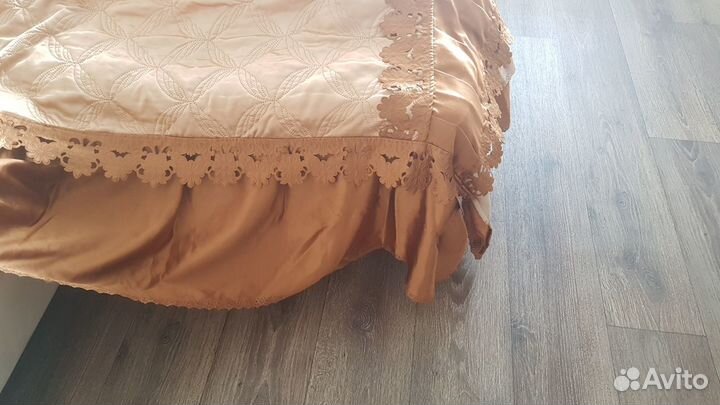 Покрывало на кровать