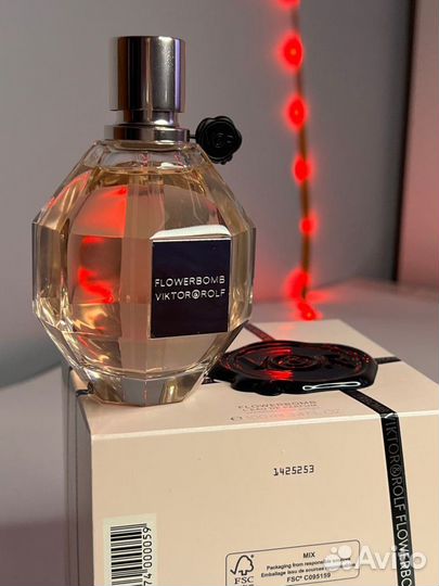 Духи Flowerbomb Viktor Rolf