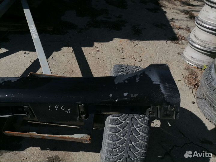 Левая накладка порога Toyota camry 40