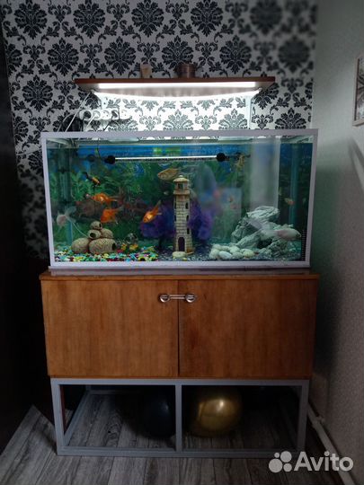 Аквариум с тумбой