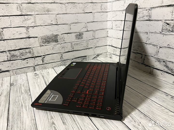 Игровой ноутбук lenovo i5/GTX1050 4gb