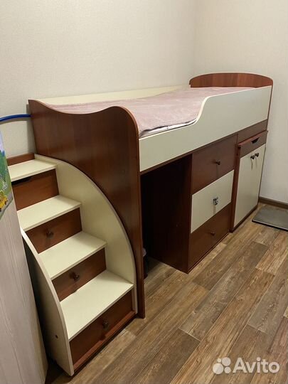 Детская кровать чердак