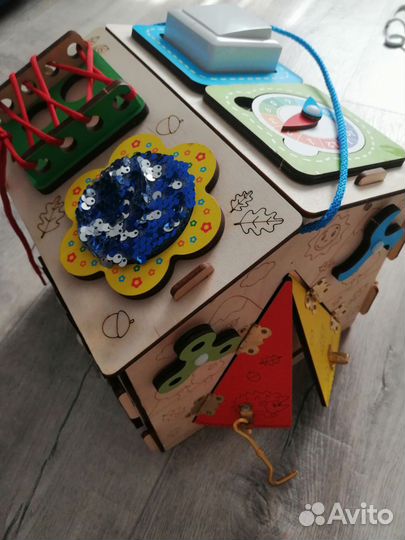 Бизиборд домик новый