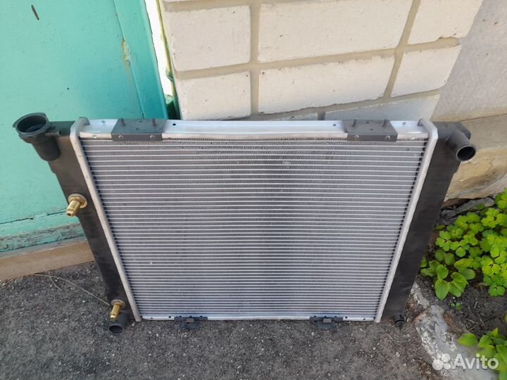 Jeep Grand Cherokee Радиатор Охлаждения Новый