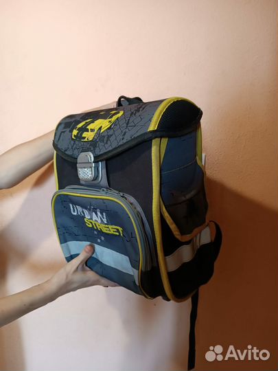 Рюкзак школьный, для мальчика Б/У