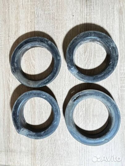 Проставка пружины резиновая Nissan Patrol Y61