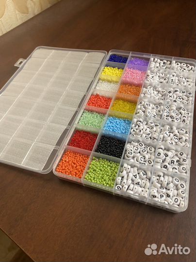 Браслет из бисера