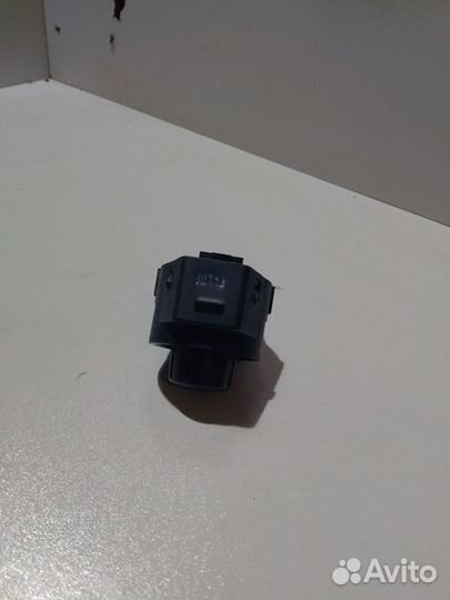 Кнопка обогрева сидений правая (SsangYong Rexton)