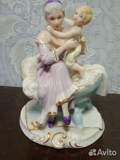 Фарфоровая статуэтка, мать с ребенком, Азия