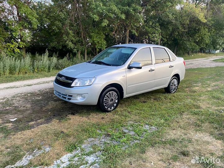 LADA Granta 1.6 МТ, 2013, 137 400 км