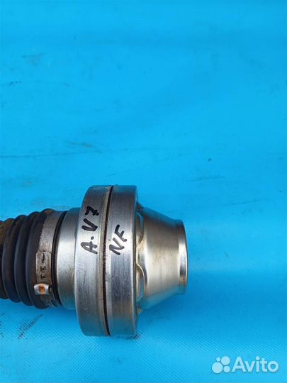 Приводной вал передний правый VW Touareg NF (2011