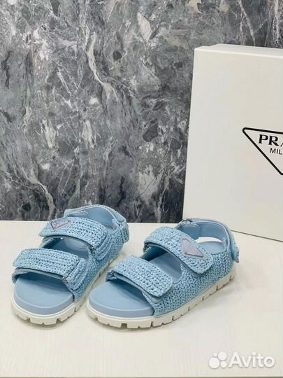 Сандалии Prada