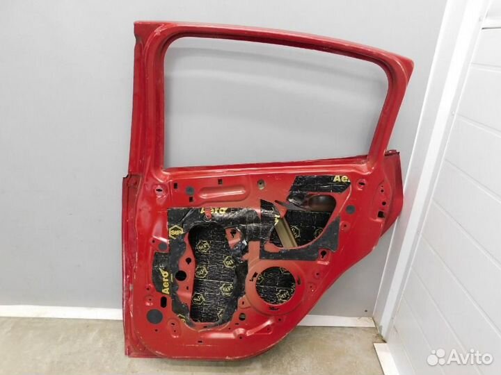 Дверь задняя правая Peugeot 208