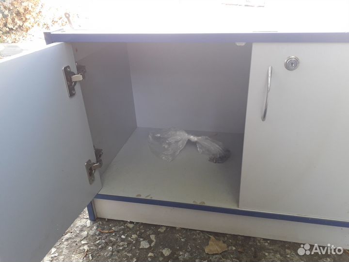 Тумба от торгового стеллажа