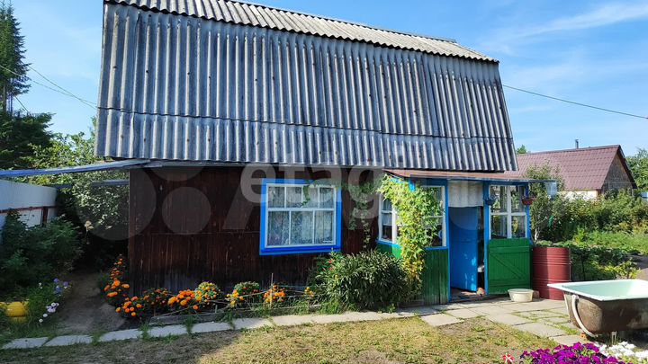 Дача 30 м² на участке 5 сот.